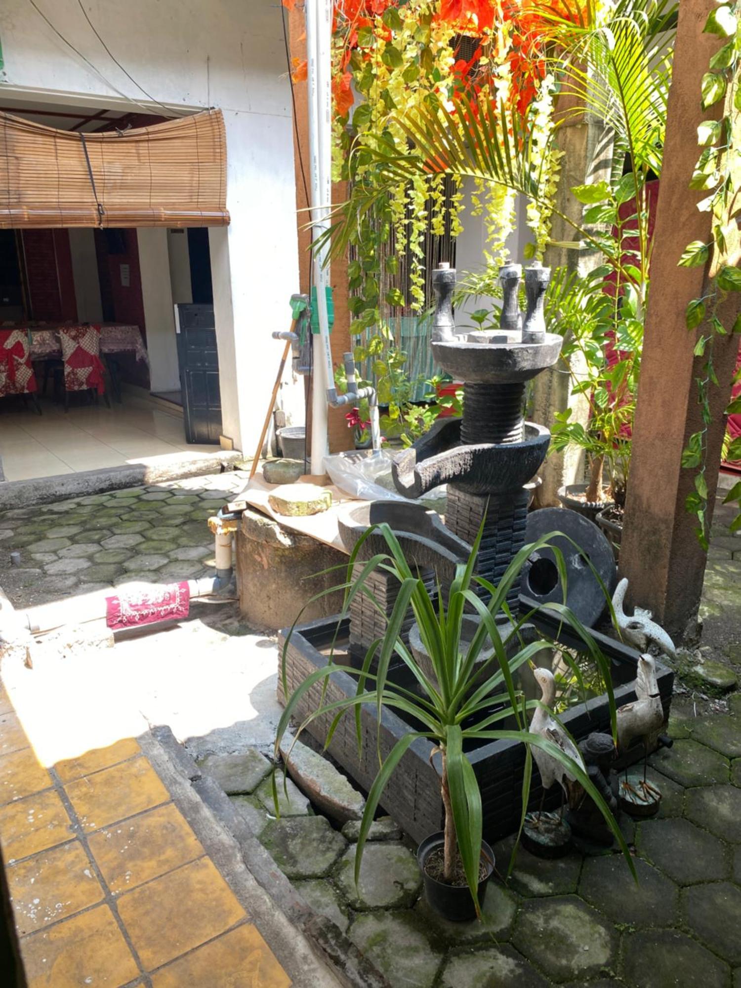 Parikesit Guest House Yogyakarta Eksteriør bilde
